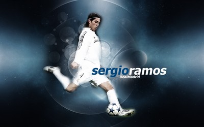 熊猫电竞快讯-B席这脚抽射直挂死角